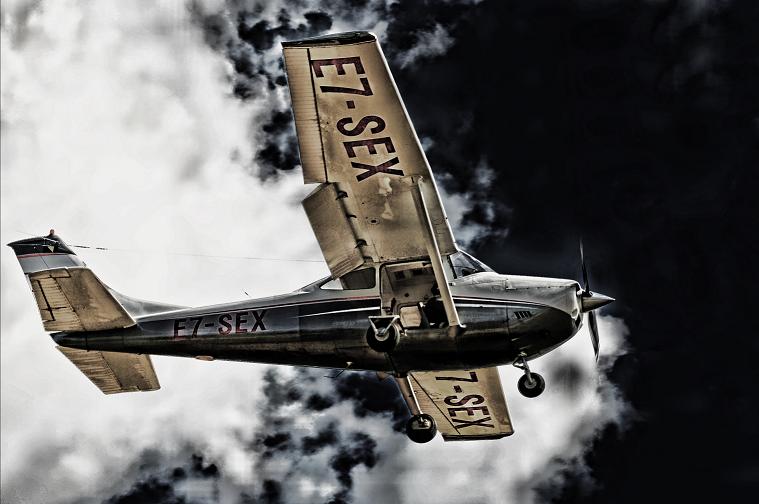 Avion.jpg