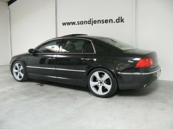 vw Phaeton  6.0  W12.jpg
